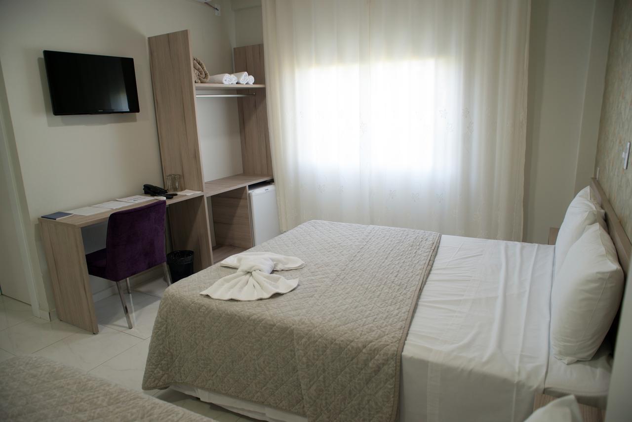 Aj Hotel Chapeco - Facil Acesso Patio Shopping E Rotula Da Bandeira מראה חיצוני תמונה