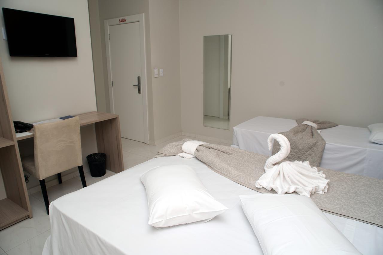 Aj Hotel Chapeco - Facil Acesso Patio Shopping E Rotula Da Bandeira מראה חיצוני תמונה