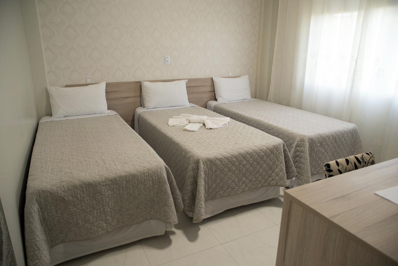Aj Hotel Chapeco - Facil Acesso Patio Shopping E Rotula Da Bandeira מראה חיצוני תמונה